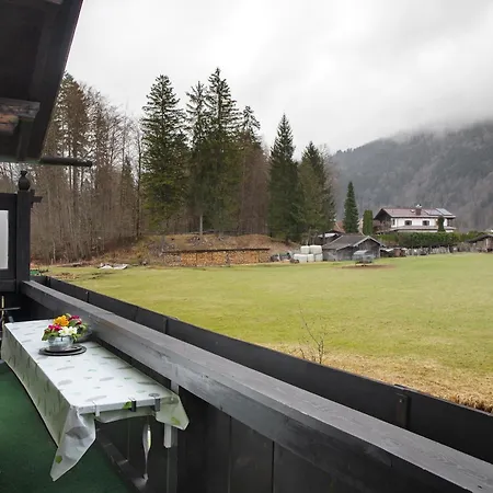 Fruehholz - Kreuzeck Διαμέρισμα *